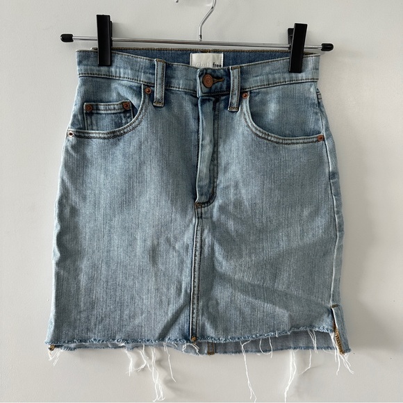 Wilfred Denim Skirt - Picture 2 of 3